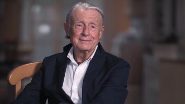 วงการหนังเศร้า!! โจเอล ชูมัคเกอร์ ผู้กำกับแบทแมนหลายภาค จากโลกนี้ด้วยวัย 80 ปี