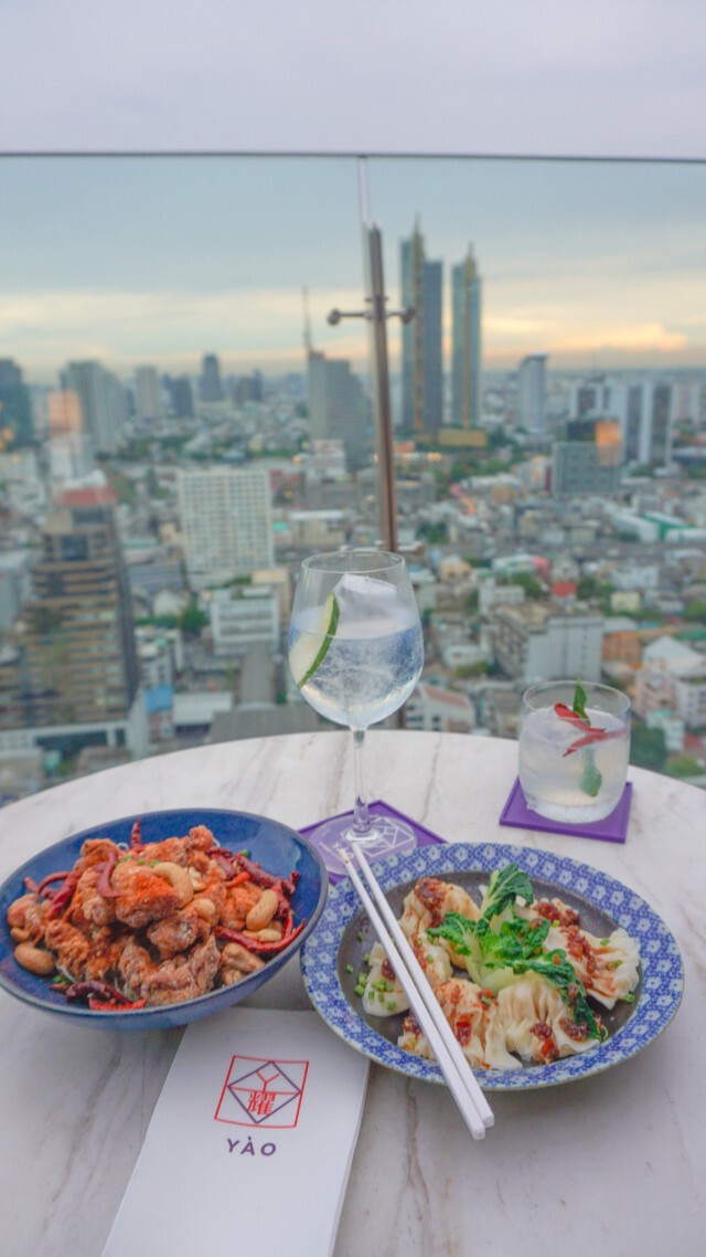 หลังปลดล็อคหาจุดเช็คอิน ลอง "เย่า รูฟท็อป บาร์" กินติ่มซำบนฟ้า