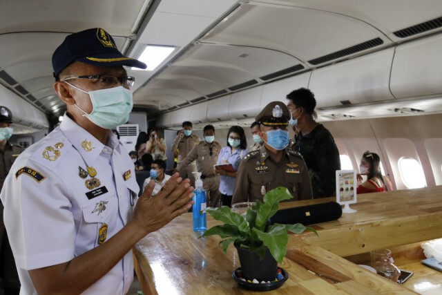 ปิดปรับปรุงชั่วคราว หลังคนแห่ไปร้านกาแฟเครื่องบิน