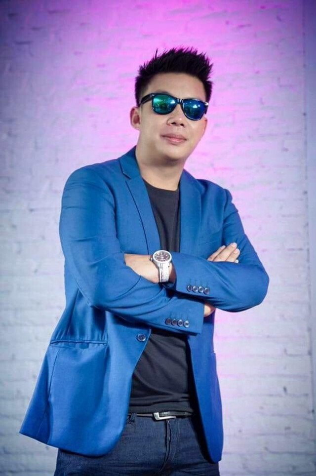 ทายาทครูเพลง ยอมถอย หาทางออกร่วม "ไกรสร" จบชื่อ "พุ่มพวง"