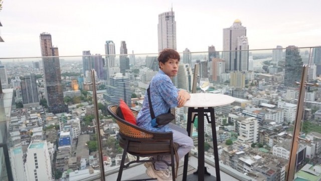หลังปลดล็อคหาจุดเช็คอิน ลอง "เย่า รูฟท็อป บาร์" กินติ่มซำบนฟ้า