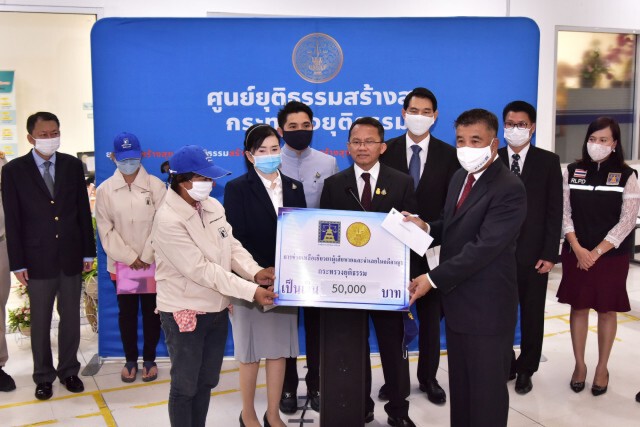 "สมศักดิ์"รับหนังสือหลังเด็กหญิง 9 ขวบขอคุ้มครองพยาน