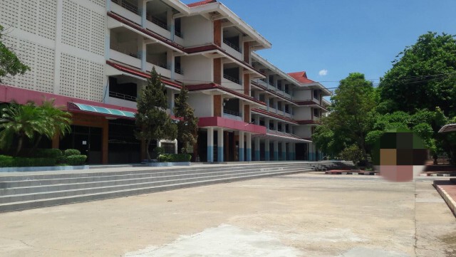ฉาว!ให้ออกจนท.โสตฯโรงเรียนดังส่งของลับให้นักเรียน