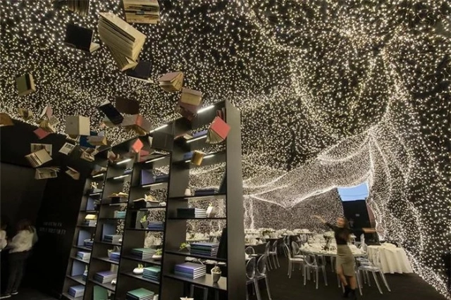 ท่องอวกาศไปกับร้านอาหารสุดคูล ไอเดียสุดเจ๋งจากหนัง Interstellar