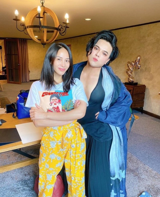 พลังแห่งการรีทัชของ "เอ ศุภชัย" เสก อกภูเขาไฟได้ในพริบตา