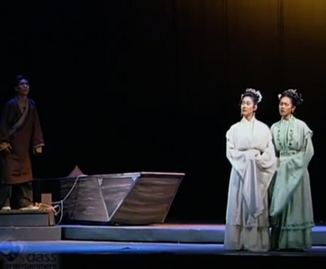 ดูก่อนลบ! "นางพญางูขาว" ละครเวที ที่ "ตั้ว-ศรัณยู"รัก