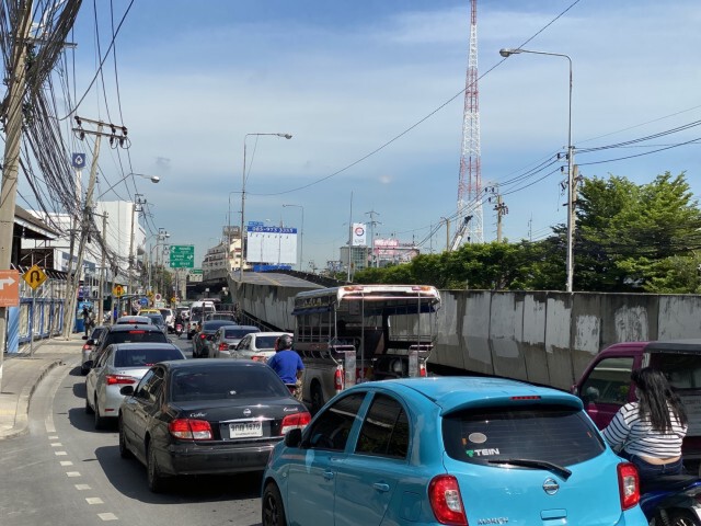 สภาพจราจร! ปิดสะพานข้ามแยกพัฒนาการวันแรก