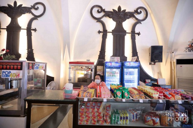 แห่ซื้อตั๋วอำลา "สกาลา" ปิดตำนาน 51 ปี ราชาโรงหนังแห่งสยาม