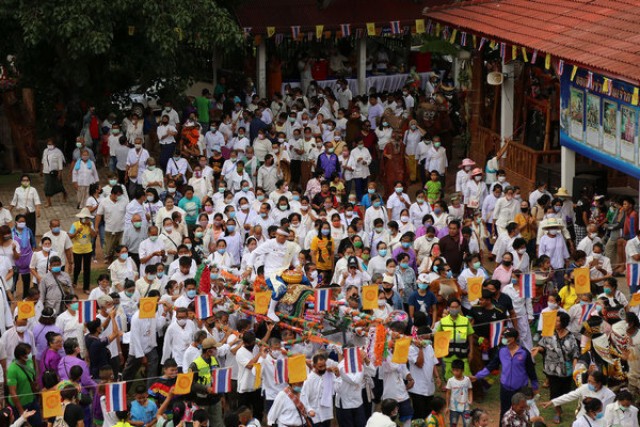 ชาวด่านซ้าย ร่วมงานสืบสานประเพณี บุญหลวงผีตาโขน