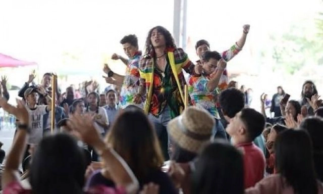 "เบิ้ล ปทุมราช" สร้างหนัง ซึ้งใจ เพื่อนบินมาเข้าฉาก แล้วบินกลับ