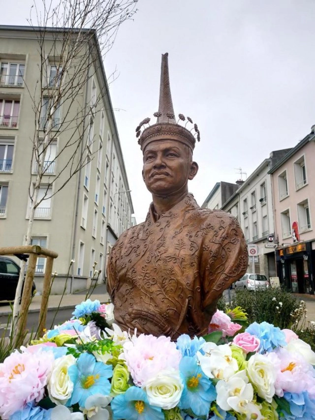 รูปปั้นโกษาปาน ที่ฝรั่งเศส โดนขโมยหายไป 1 คืน