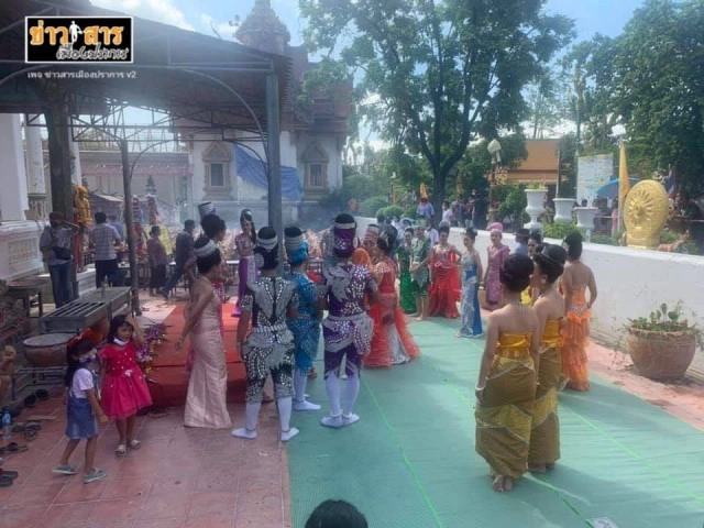 จัดชุดใหญ่ แก้บนขายที่ได้ นำหัวหมูถวายวัดกิ่งแก้วเกือบพันหัว