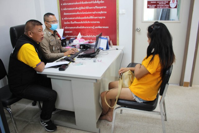เกิดอาการหลอน จุดไฟเผาบ้านตัวเอง