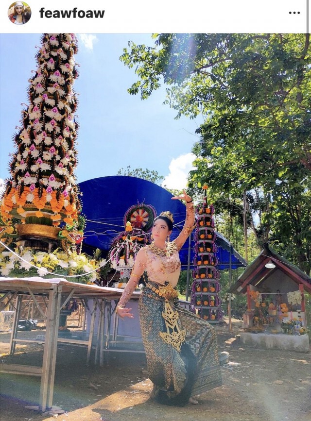 เฟี้ยว์ฟ้าว  เผยภาพปาฏิหาริย์ควันธูป ลอยวนเลื่อยๆขณะบวงสรวงสร้างถ้ำ