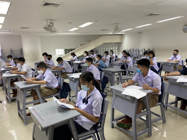 เปิดเรียน New Normal  งดเข้าแถว - สลับวันมาเรียน