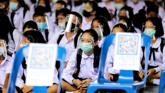 เปิดเทอมวันแรกแบบ New Normal โรงเรียนสามโคก