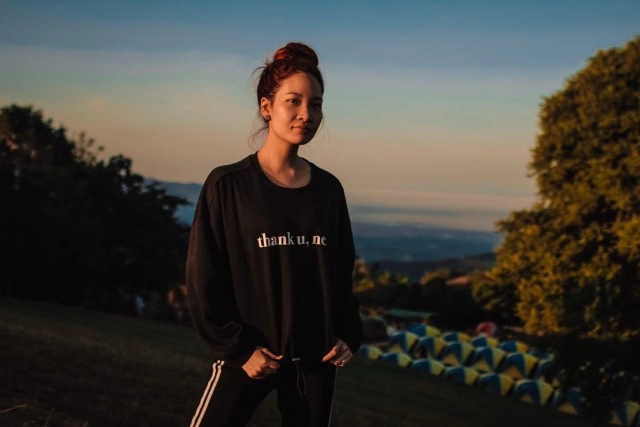 เปิดวาร์ปโปรไฟล์ ‘ครูพีช’ ภรรยา ‘ฌอน บูรณะหิรัญ’