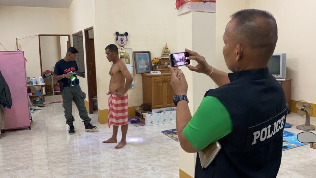 กระสุนปริศนา ยิงใส่บ้านพ่อค้าผลไม้โชคดีไม่มีใครบาดเจ็บ