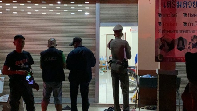 กระสุนปริศนา ยิงใส่บ้านพ่อค้าผลไม้โชคดีไม่มีใครบาดเจ็บ