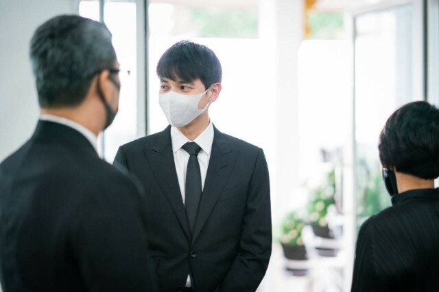 คนบันเทิงร่วมอาลัยในงานศพ "คุณพ่อแต้ว ณฐพร"