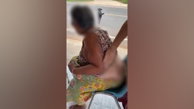 คำว่าแม่ลูกคิดอย่างไร หญิงชราร่ำไห้ถูกลูกทุบตี ตัวเขียวช้ำ