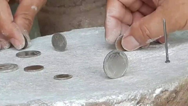 แท่นหินพันปี-มีพลังดูดเหรียญตั้งได้