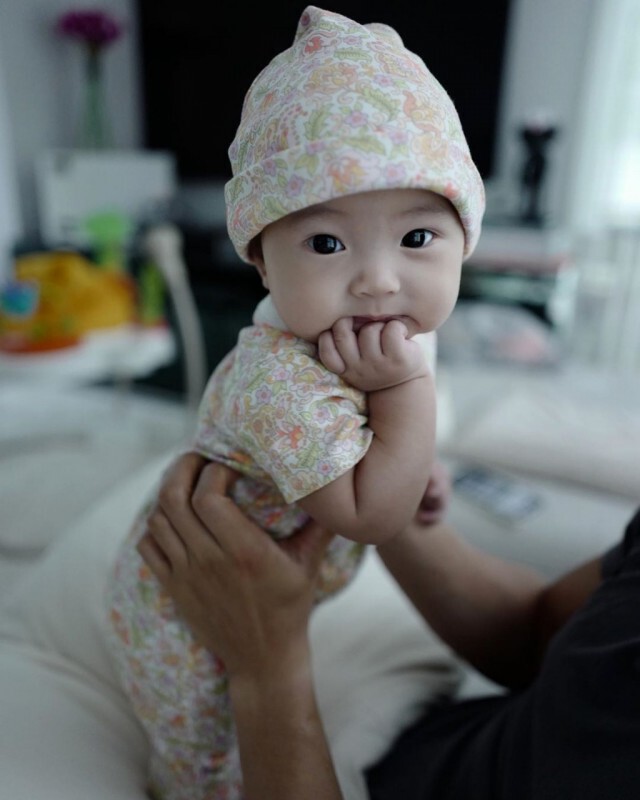 "มิกกี้ นนท์ อัลภาชน์" เผยความน่ารักของลูกน้อย"น้องโนล่า"