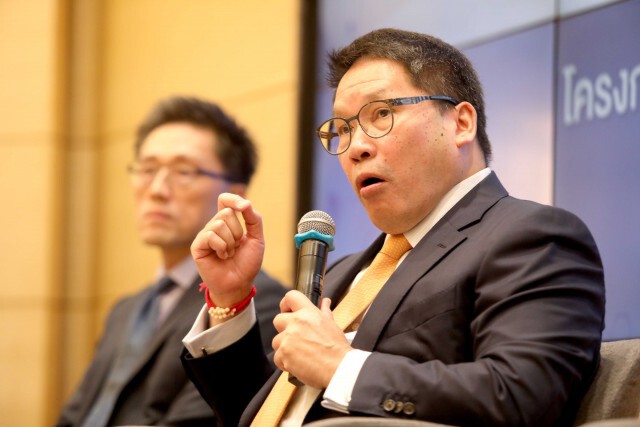 "ธนกร"เผย"สมคิด-อุตตม"ลุยทำงานไม่สนประเด็นการเมือง