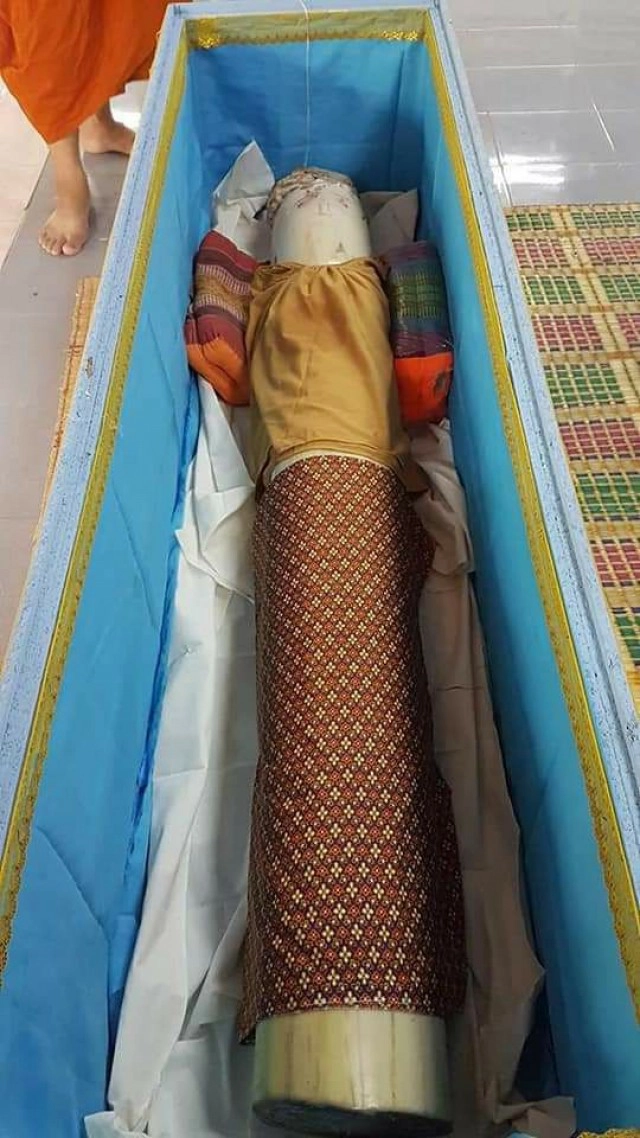 แก้เคล็ดสร้างเมรุใหม่เผาผีต้นกล้วย