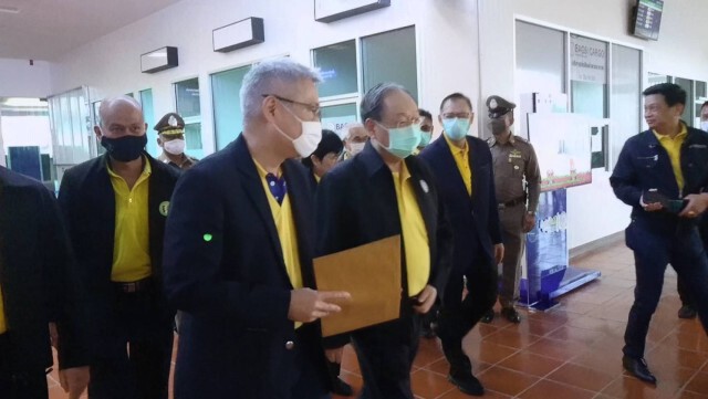 รมว.พลังงานลงพื้นที่ลำปาง มอบอุปกรณ์ป้องกันโควิด-19