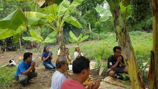 แก้เคล็ดสร้างเมรุใหม่เผาผีต้นกล้วย