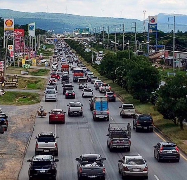 "ลำตะคอง" ติดหนึบ