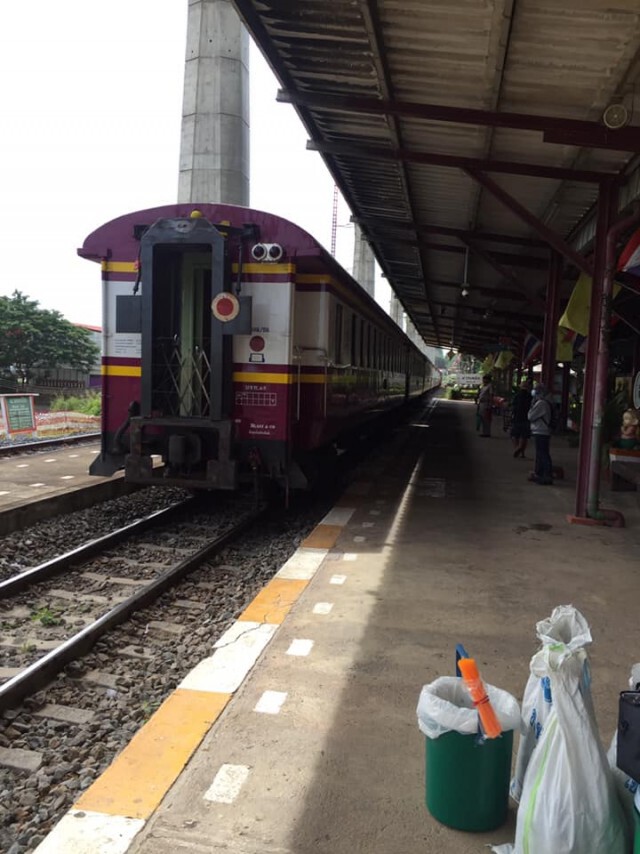 ลุงเดินเท้ากลับบ้านเกิดที่อีสานนาน 3 เดือนครึ่ง