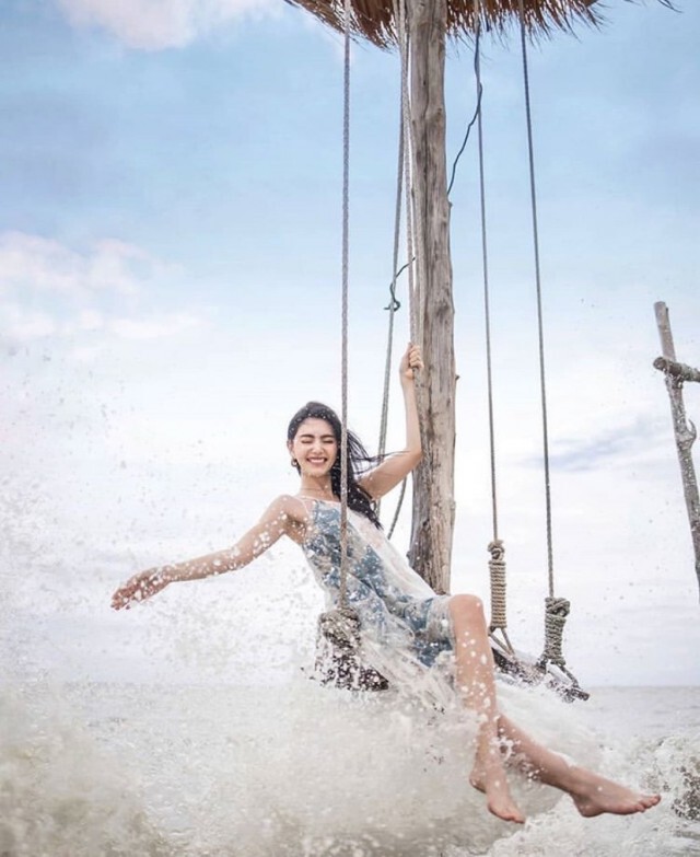 รวมภาพ ใหม่-ดาวิกา เซ็กซี่เบาๆริมทะเล