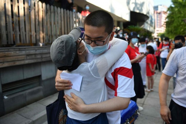 จีนจัดสอบเอนทรานซ์หลังเลื่อนเพราะโควิด-19