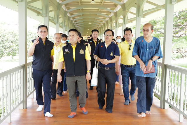 "รมว.ทส." เร่งแก้ปัญหากัดเซาะชายฝั่งพระราชนิเวศน์มฤคทายวัน