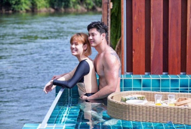 แมน-เกล โชว์ความหวานฉลองรักก้าวสู่ปีที่15