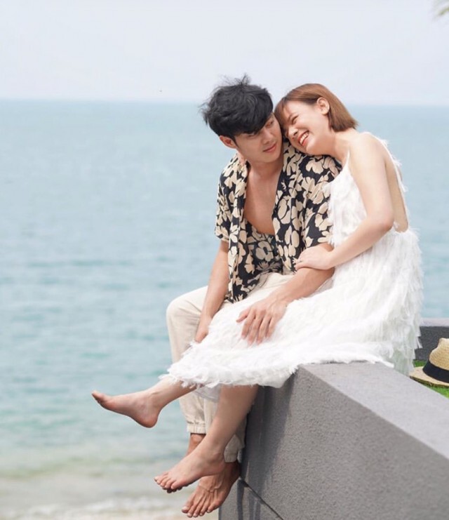 แมน-เกล โชว์ความหวานฉลองรักก้าวสู่ปีที่15