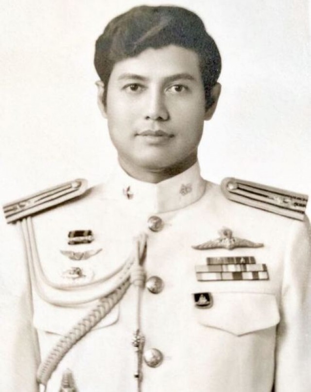 โปรดเกล้าฯ พระราชทานเพลิงศพ