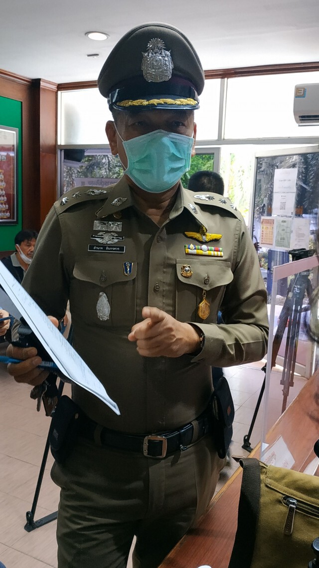ทนายความพร้อมลูกชาย เข้าแจ้งความ กรณี "สรรพากร" ติดหมายเรียก