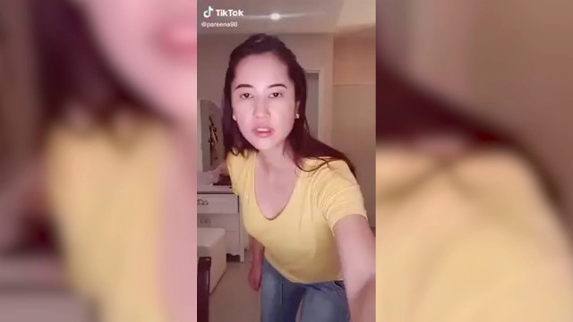 ปารีณาหน้านิ่ง ร่อนเอวพริ้วสนั่นติ๊กต๊อก