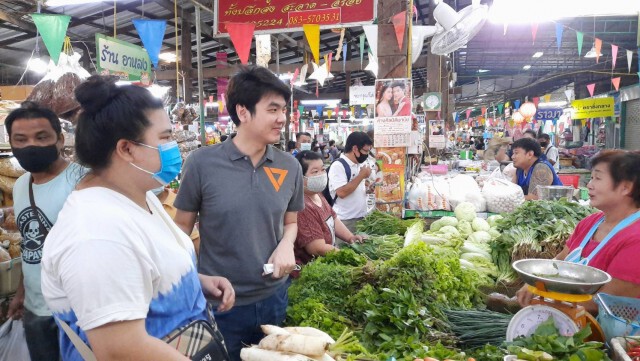 "ปิยบุตร"เดินสายหยั่งเสียงเลือกตั้งท้องถิ่น
