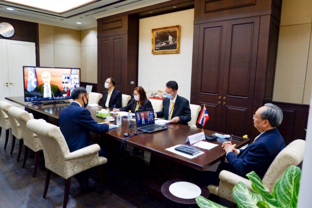 'สนธิรัตน์'ถกผู้นำพลังงานโลก สู่ยุค 'พลังงานสะอาด'