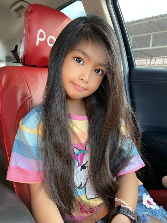 น้องผักบุ้ง สาวน้อยวัย 6 ขวบ กับความสวยที่ไม่ธรรมดา