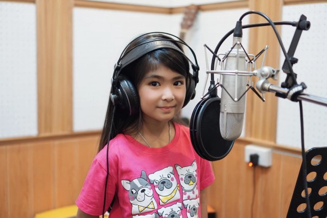 น้องผักบุ้ง สาวน้อยวัย 6 ขวบ กับความสวยที่ไม่ธรรมดา