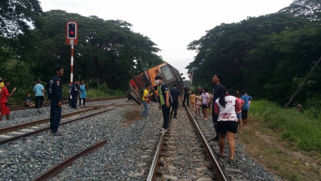 รถไฟตกรางที่สถานีบ้านใหม่ จ.พิษณุโลก