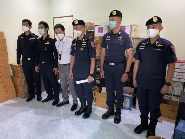 191 บุกโกดังสุราเลี่ยงภาษี ส่งขายออนไลน์
