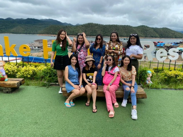 ชวนพักแพริมน้ำ สไตล์มัลดีฟส์เมืองไทย