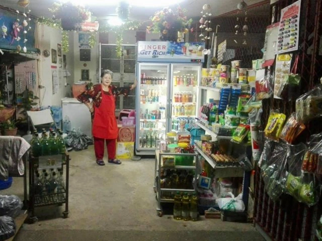 ส่งกำลังใจ "ป้าเขียด นภาพร" นักแสดงอาวุโส หลังชักหมดสติ หามส่งรพ. ติดเชื้อในกระแสเลือด