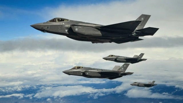 สหรัฐฯ ขายเครื่องบินรบ F-35 ให้ญี่ปุ่น รวดเดียว 105 ลำ รับเงินกว่า 7 แสนล้านเข้ากระเป๋า